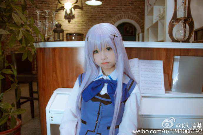 《请问您今天要来点兔子吗？》小萝莉智乃：今天要来点什么呢？