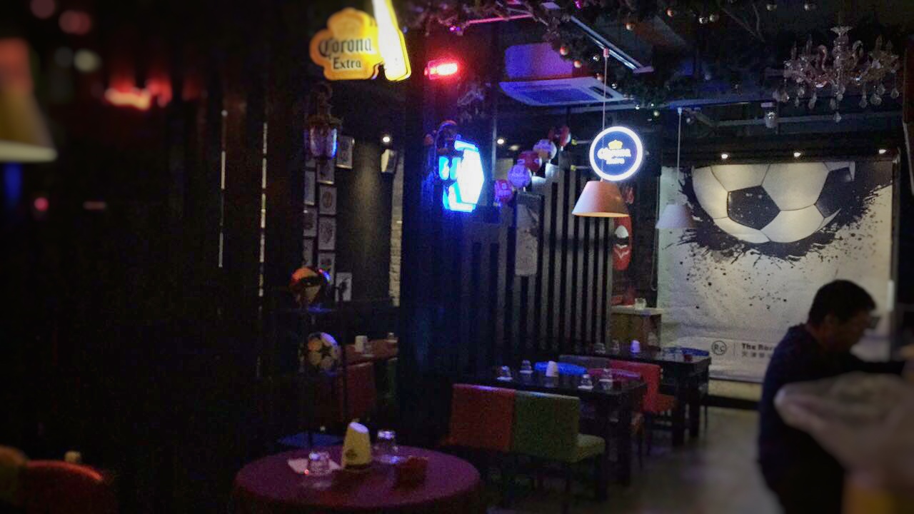 ac米兰球迷巴黎球迷,ac米兰天津