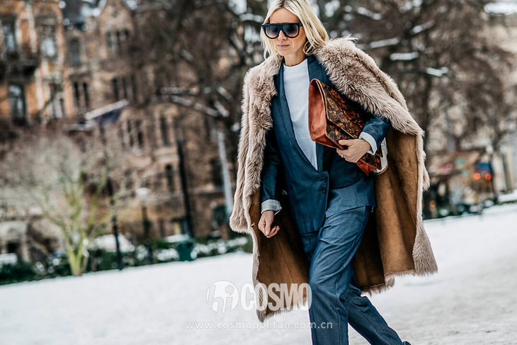 比雪地靴还好的鞋,canadagoose哪款是鹅绒