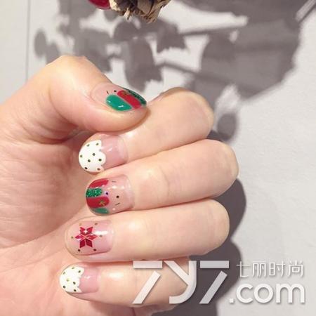 美甲款式图片简约法式美甲,美甲款式推荐20款美甲图