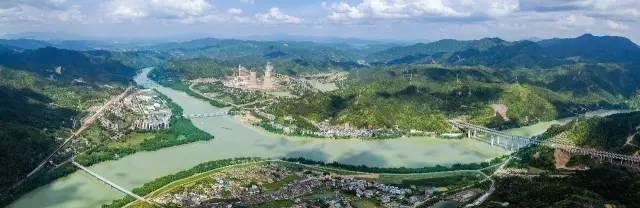 世界客都没什么了不起，只是美得让人无法呼吸