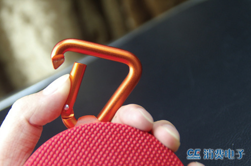 jbltunerfm无线蓝牙音箱评测,jblgo2户外蓝牙音箱测评