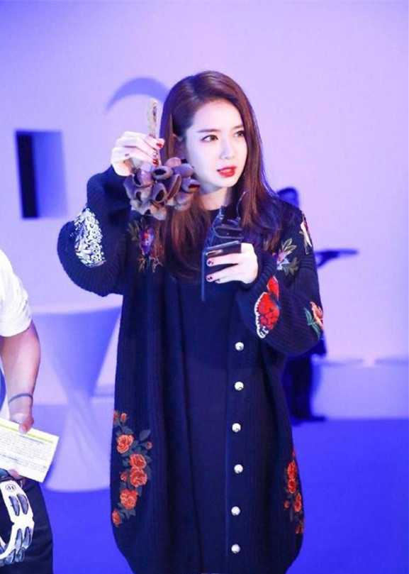 最好看的撞衫款式,终于找到明星同款穿搭