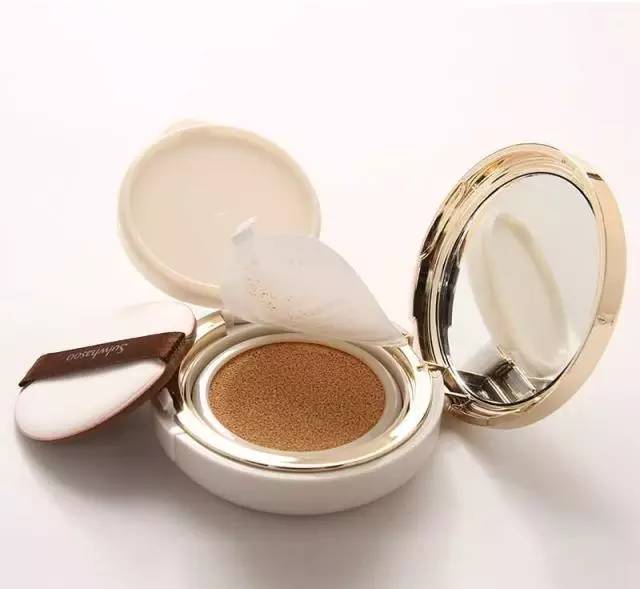 教你正确挑选和使用底妆产品,手把手教你们正确选择粉底色号