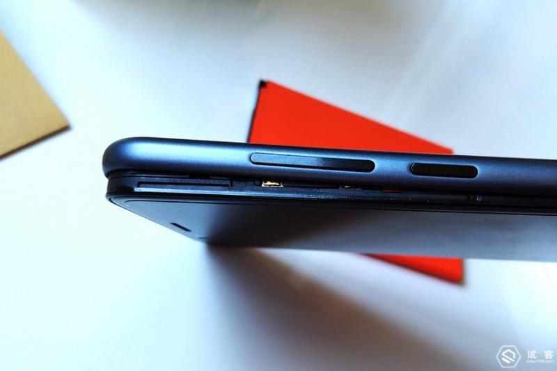 21克老年手机，老年机中的苹果手机