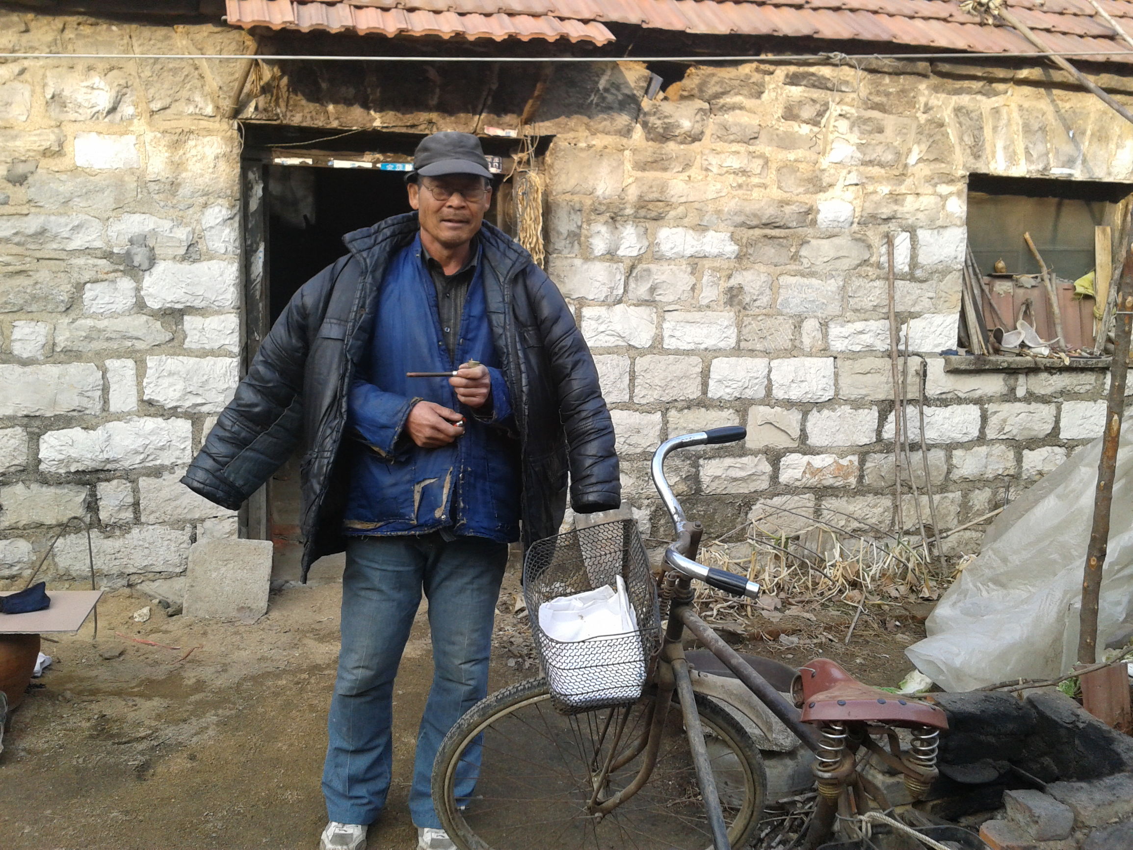 老人生病开始胡言乱语出现幻觉,老人生病后胡言乱语折腾