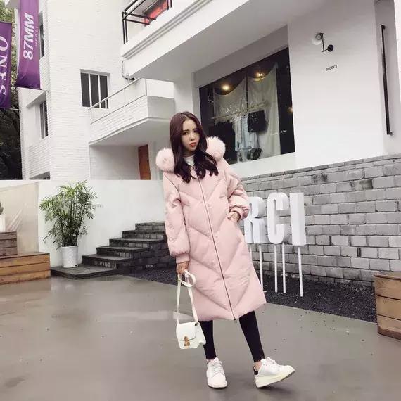 脸小穿大毛领显脸更小吗,显脸瘦帽子加大