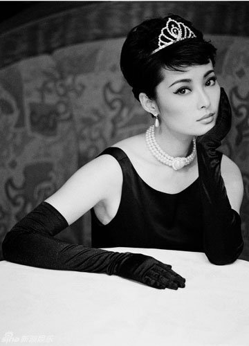 赵丽颖赫本妆热搜第一，但在这些女星面前她真的弱爆了！