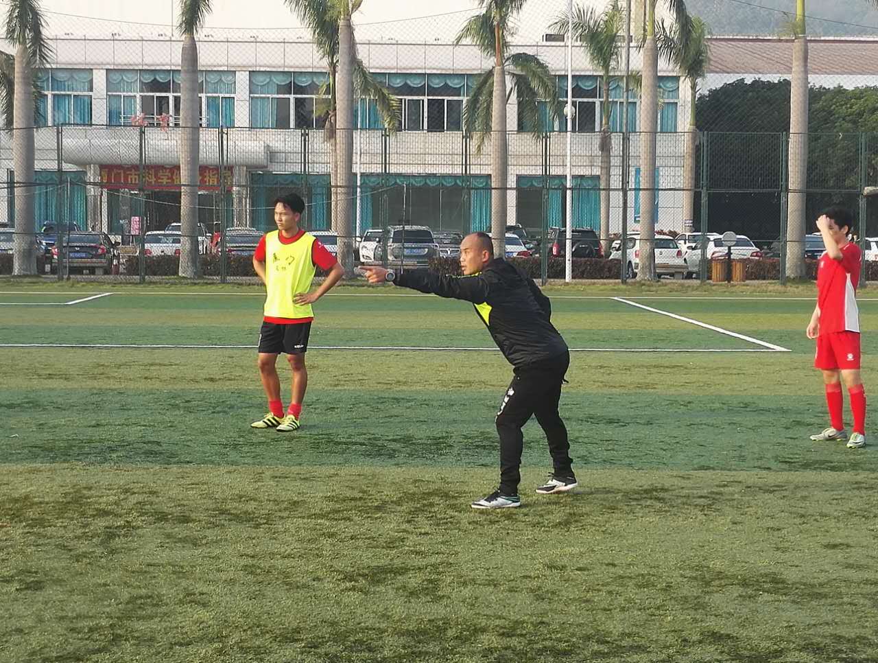 读“董”足球181期——这群足球人的平安夜居然是这么过的!