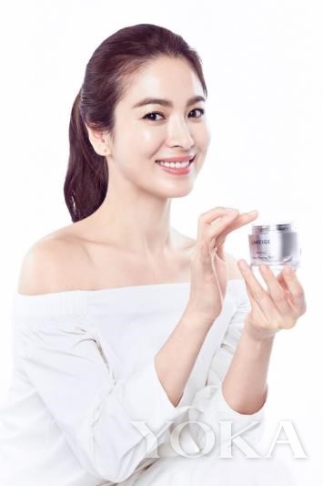 女明星有多爱敷面膜,女明星爱敷面膜