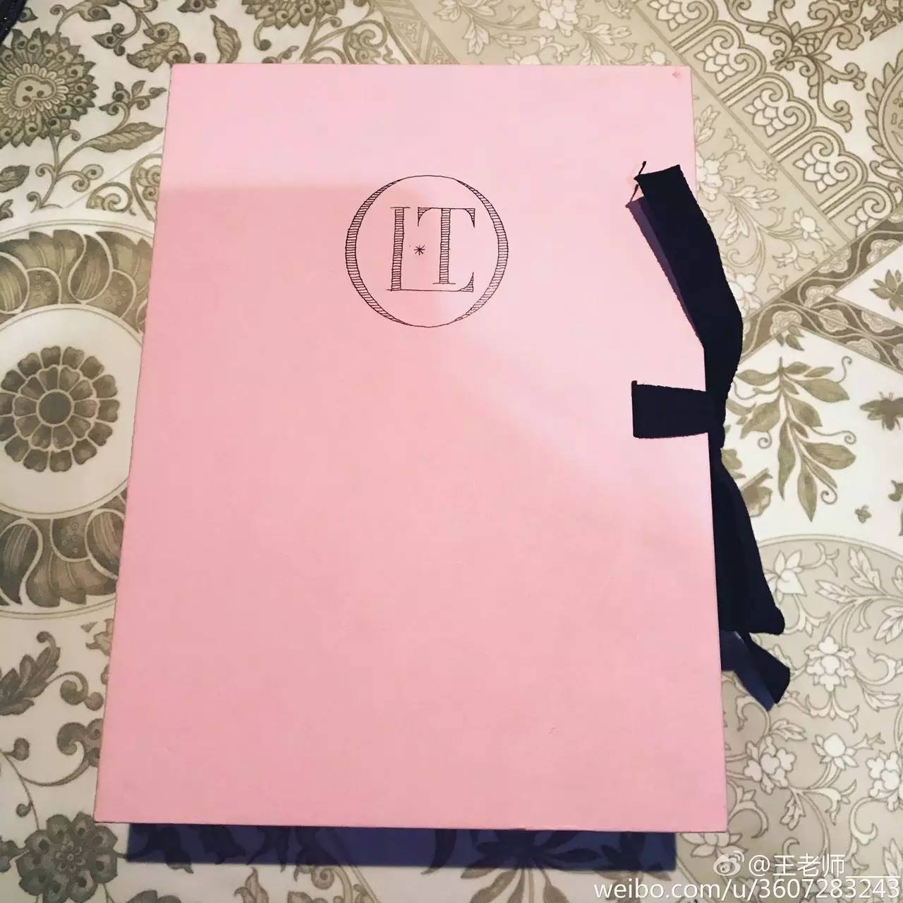 我找来5位很会花钱的好朋友,分享了她们的年度最爱清单!