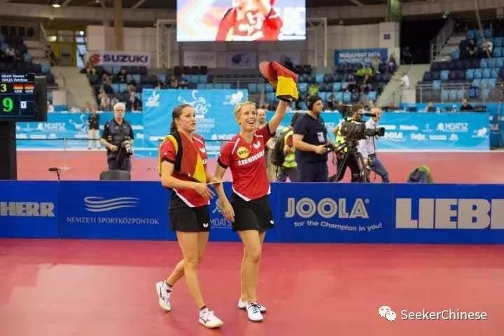 如私人订制般贴心精致的高品质体验,Leguano德国原装进口纯手工赤脚鞋祝大家圣诞快乐!新的一年从脚开始更加热爱生活!