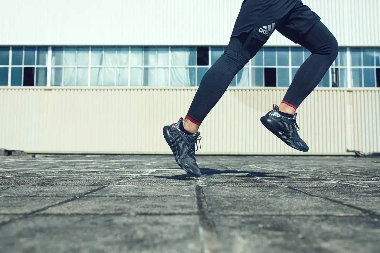 350v2,阿迪350v2经典售价