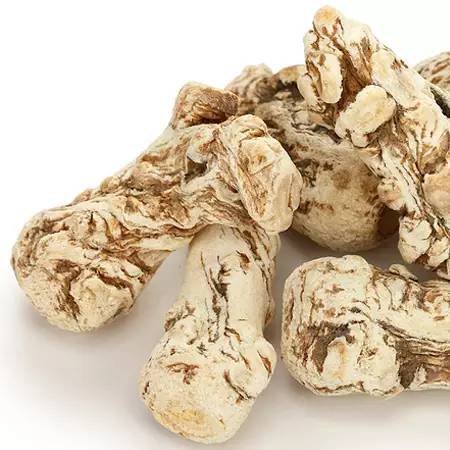 金酒就是松子酒吗,金酒是香槟吗