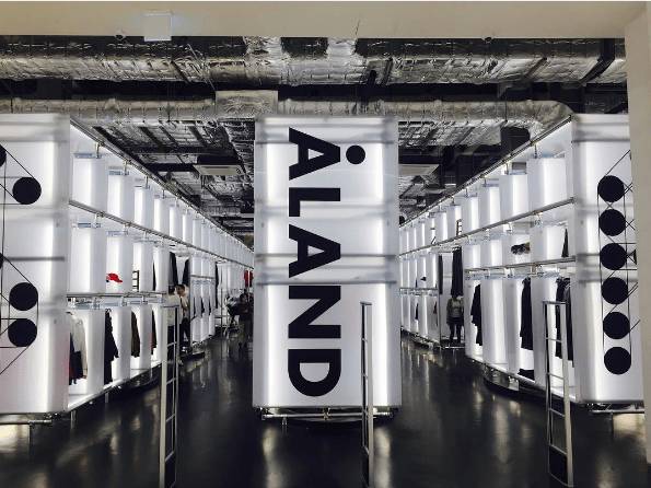 去韩国买衣服推荐买什么,韩国哪里卖好看的衣服