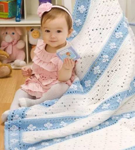 钩针拼花四叶草祖母方格毯,初学钩针100款盖毯教程