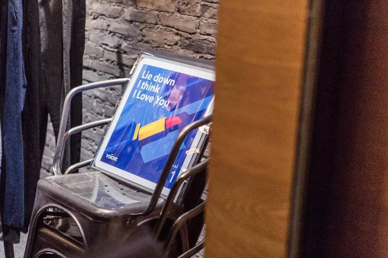 图集｜我们带着这些“黑胶唱片”和几百个好看的人，一起入侵了DOE