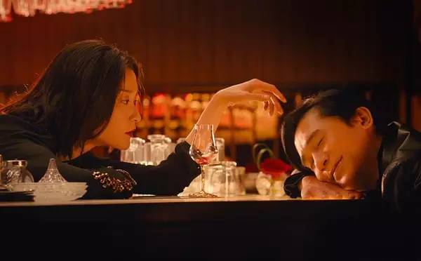 摆渡人听哭了感同身受,摆渡人真的特别好看