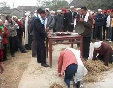 人在去世后用到的领魂鸡