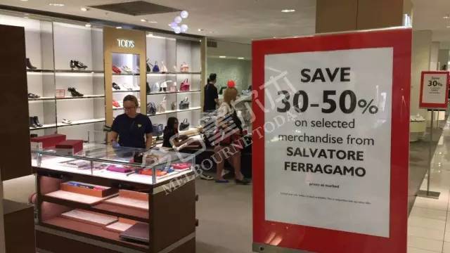 墨市BoxingDay现场:蔻驰5折!兰蔻YSL7折