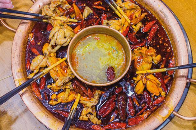 合肥滨湖美蛙鱼头火锅网红店,美蛙鱼头味之绝合肥