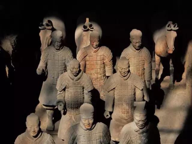 如果扶苏不自杀，大秦帝国会二世而亡吗？