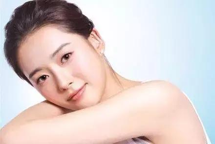 脸上长黄斑怎么检查,看脸上的斑如何知道什么病因