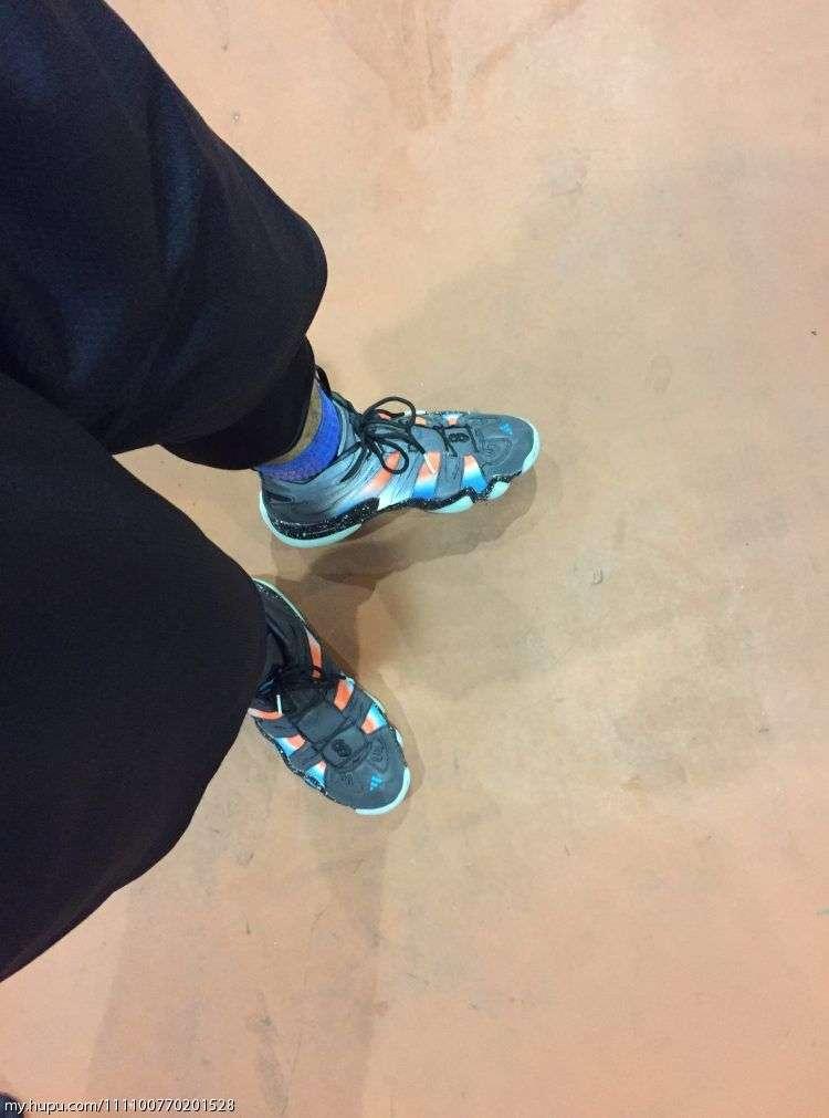 adidascrazy8core实战,adidascrazy8adv实战测评