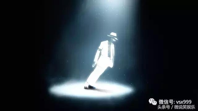 周星驰模仿李小龙跑步,周星驰模仿魔鬼终结者