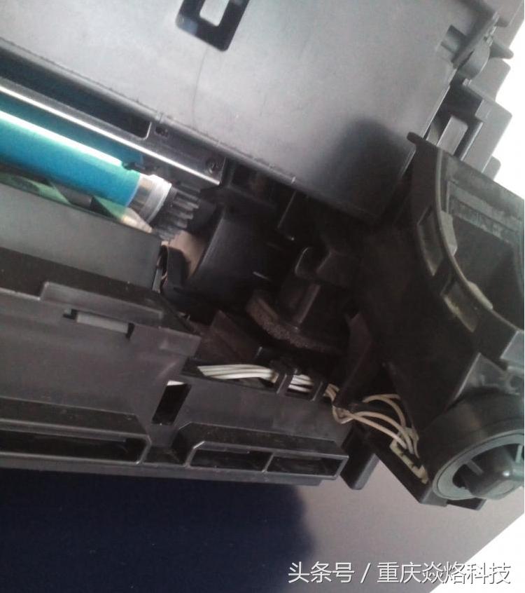 震旦复印机ad239怎么复印,震旦239复印机换载体图解