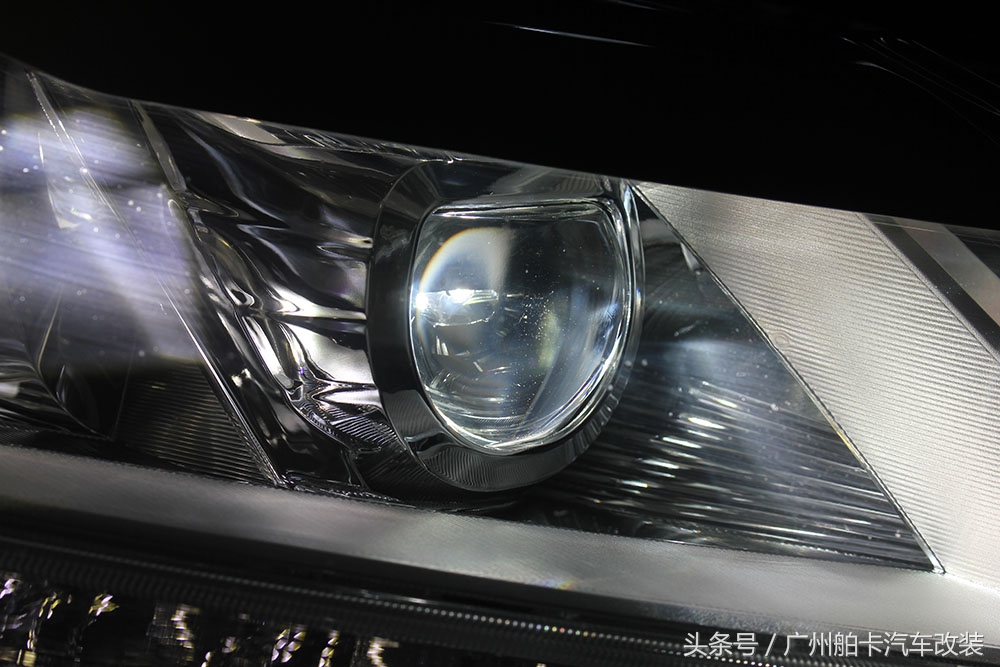 奥德赛大灯近光改成led灯泡可以吗,奥德赛更换大灯灯泡