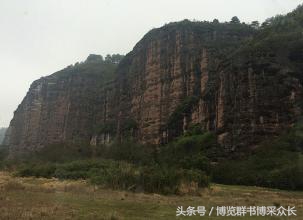 雅丹地貌赤壁丹霞,丹崖风光