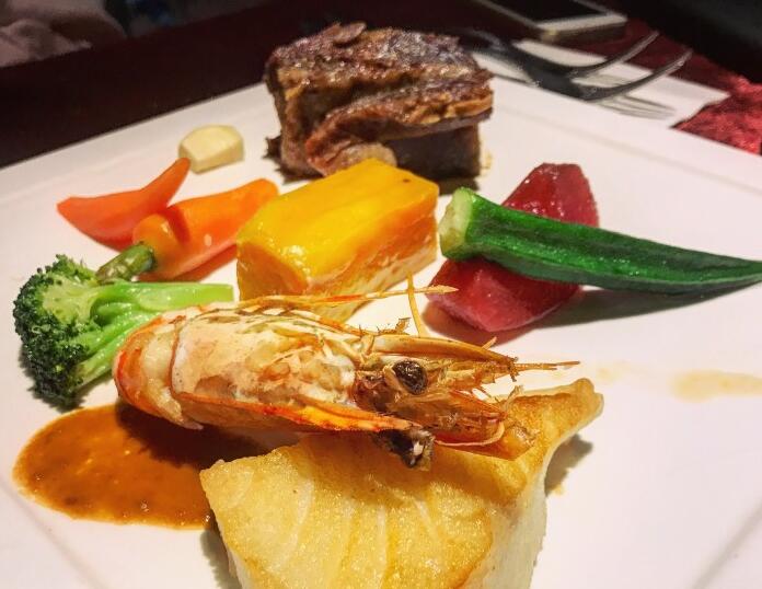 让你印象最深刻的牛排餐,新年的第一餐火锅