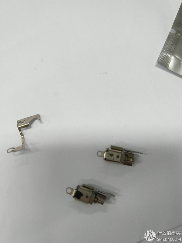 iphone5s摇动机身有响声,苹果手机振动失灵自己反复震动