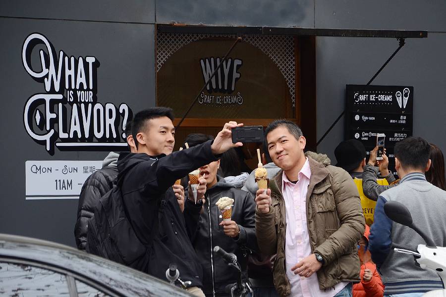 冬天适合经营冰淇淋店吗,冰淇淋店冬天卖什么