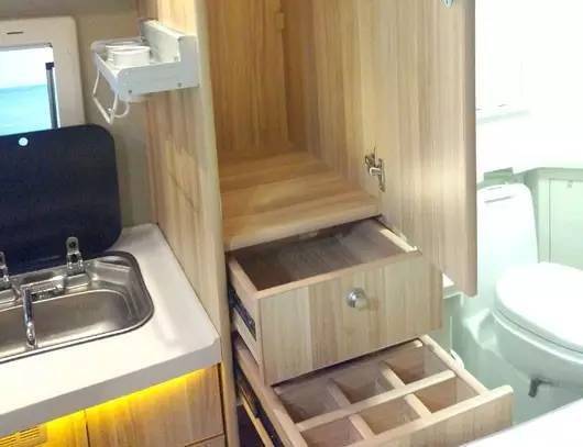 福特全顺c型房车价格及图片大全,全顺c型房车缺点