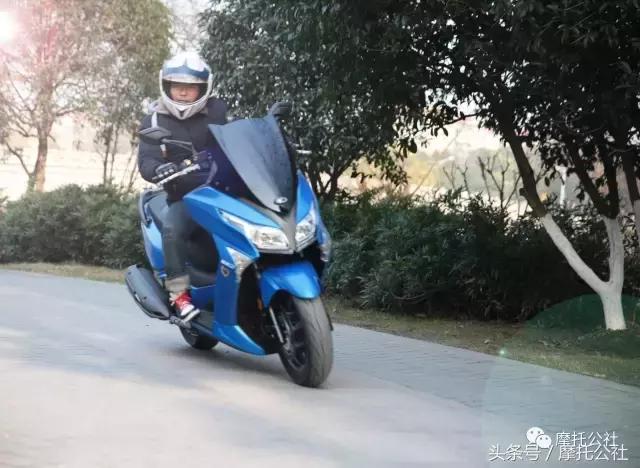 光阳赛艇250和三阳300怎么选,光阳赛艇250能换300缸头吗