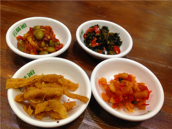 美味神奇的米线，餐饮界的传奇——云味馆过桥米线