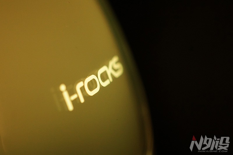 通体发光i-ROCKSIM6游戏鼠标图赏