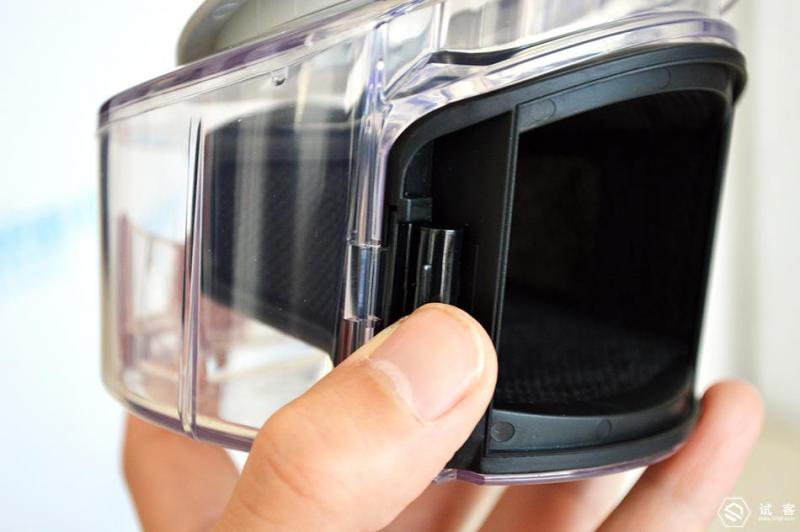 戴森床上吸尘器清洗,清洁床吸尘器