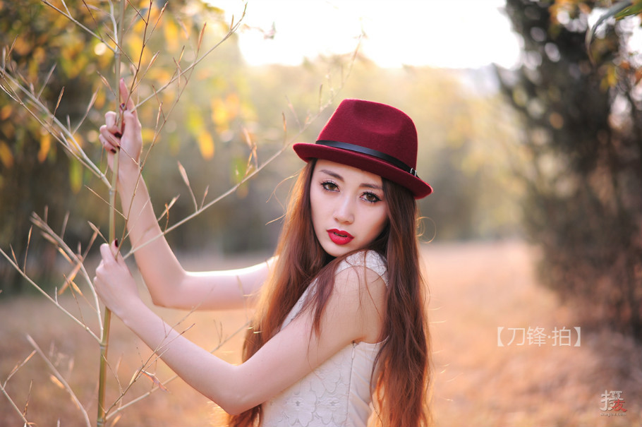 烈焰焚情,烈焰红唇娇艳欲滴