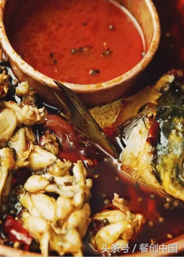 美蛙鱼头火锅什么味道好吃,美味美蛙鱼头火锅