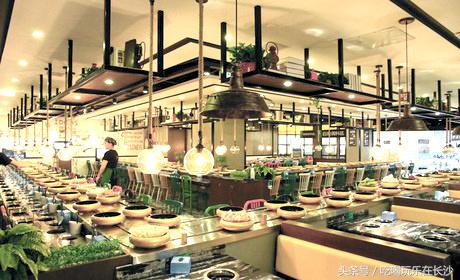 在长沙吃顿烧烤200元够吗,长沙去吃湘菜吃到饱大概多少钱