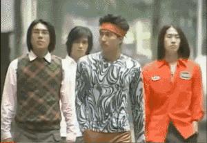 看杨幂职场着装如何搭配,袁姗姗和杨幂同款运动装