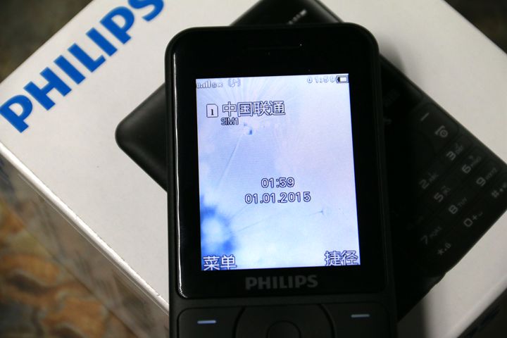 飞利浦e180手机怎么样,飞利浦老人机充电器