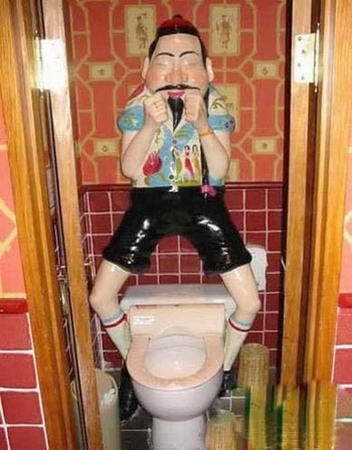 我们今天来盘点一下各种奇葩马桶,世界上最奇葩的九种马桶