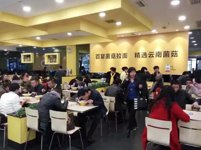 郑州潮人评出的十大美味！全在这个潮流聚集地，据说每天吃都不腻