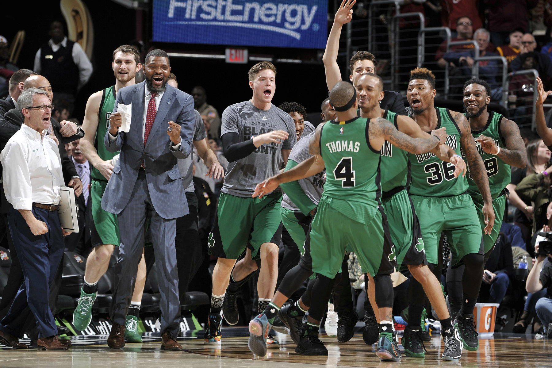 巅峰小托马斯单打库里,地表最强175小托马斯末节29分