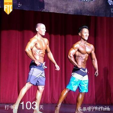 踢足球健身男,踢踢球跳跳舞