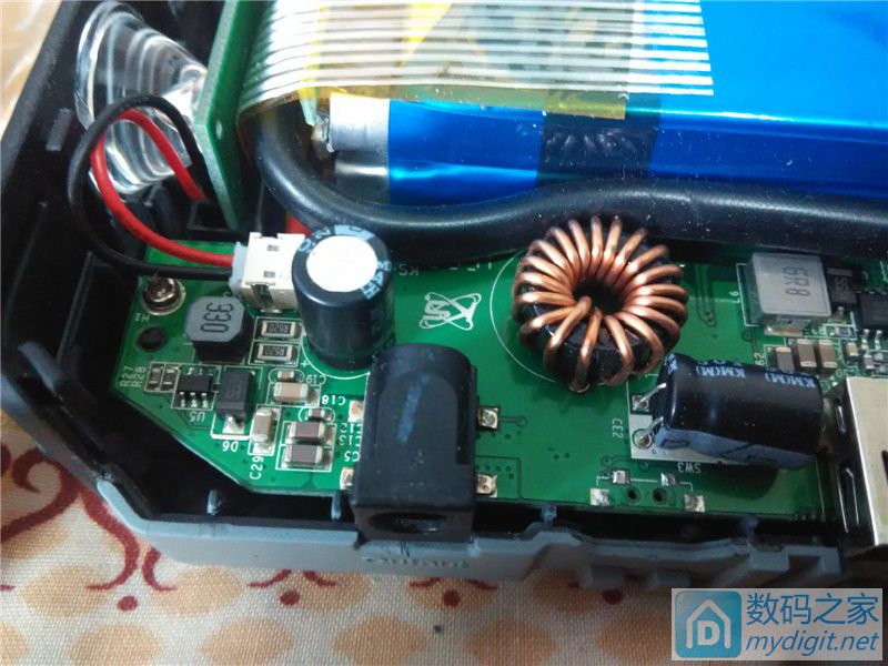 拆个老古董电池,拆个雅迪锂电池